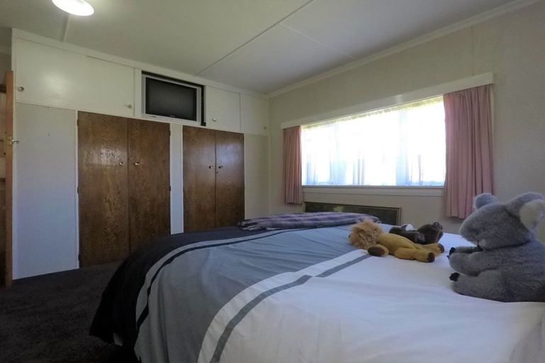 Photo of property in 13 Edinburgh Terrace, Foxton Beach, Foxton, 4815