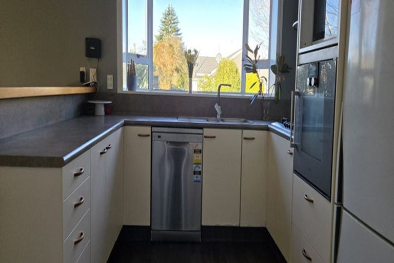 Photo of property in 49 Deepdale Street, Burnside, Christchurch, 8053