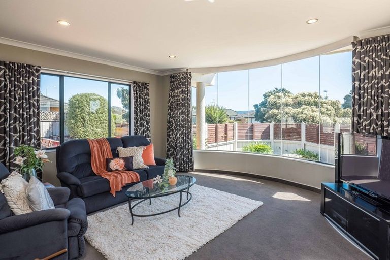 Photo of property in 18 Kotuku Drive, Paraparaumu Beach, Paraparaumu, 5032