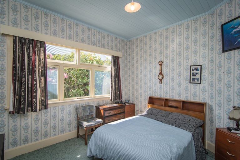 Photo of property in 37 Raymond Street, West End, Timaru, 7910