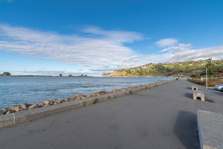 Photo of property in 1/32 Taupata Street, Redcliffs, Christchurch, 8081