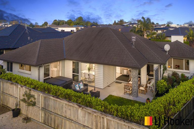 Photo of property in 6 Mirabell Place, Patumahoe, Pukekohe, 2679