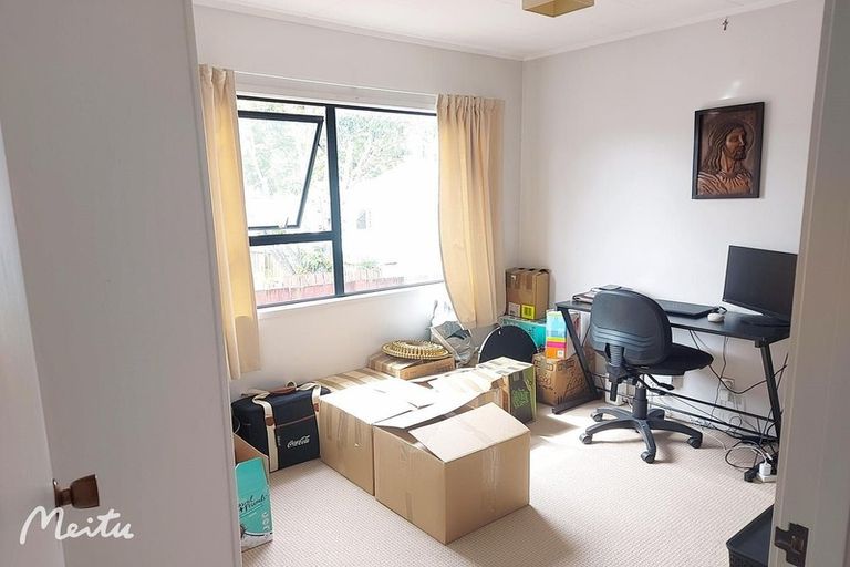 Photo of property in 12a Allright Place, Mount Wellington, Auckland, 1060