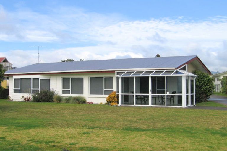 Photo of property in 603 Harbour View Road, Whangamata, 3620