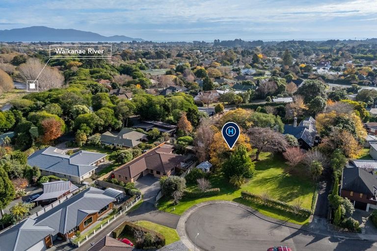 Photo of property in 14b Edgewater Street, Waikanae, 5036
