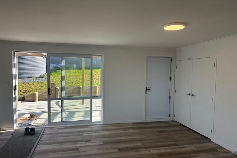 Photo of property in 5 Milla Mae Rise, Woodhill, 0110