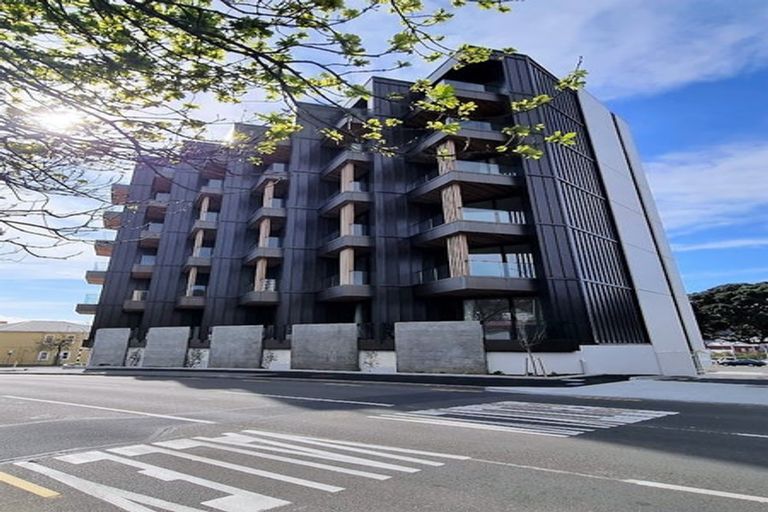 Photo of property in Sunset West, 206/251 Victoria Street, Wellington, 6011