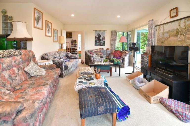 Photo of property in 35 Totara Road, Stanmore Bay, Whangaparaoa, 0932