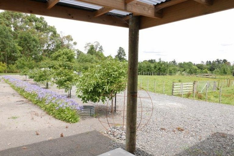 Photo of property in 100 Cole Street, Dannevirke, 4930