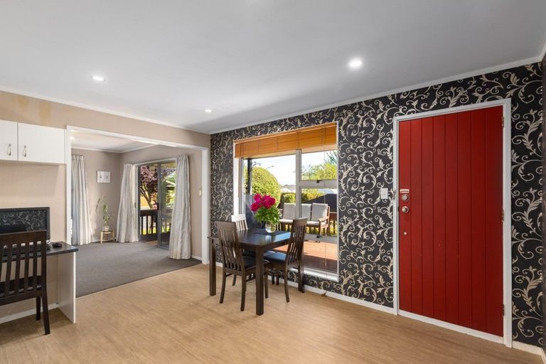 Photo of property in 2 Panckhurst Drive, Woodend, 7610