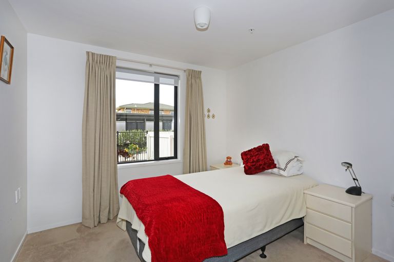Photo of property in 102/102 Edinburgh Street, Pukekohe, 2120