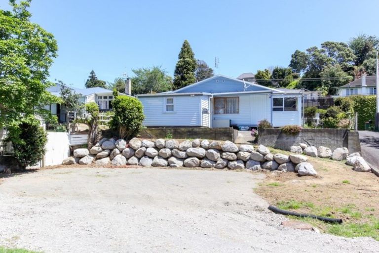 Photo of property in 21 Lorna Street, Lynmouth, New Plymouth, 4310
