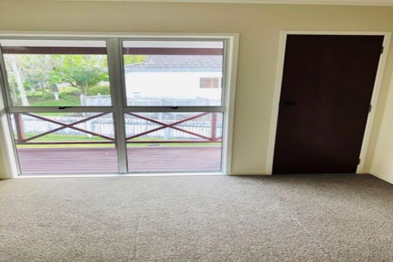 Photo of property in 81 John Downs Drive, Browns Bay, Auckland, 0630