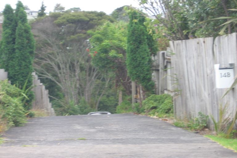 Photo of property in 1/14 Windy Ridge Road, Glenfield, Auckland, 0629