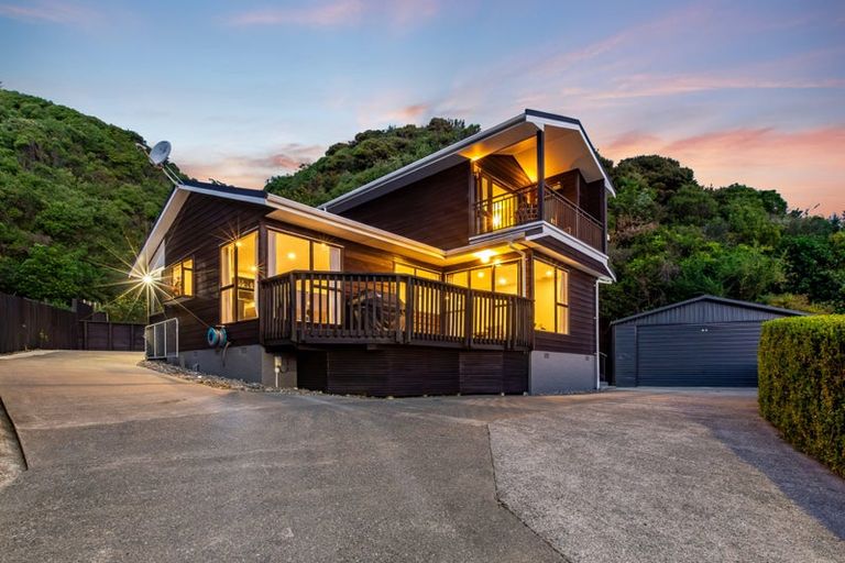 Photo of property in 103-105 Eskdale Road, Papakowhai, Porirua, 5024