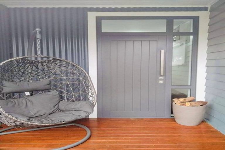 Photo of property in 25 Prince Street, Winton, 9720