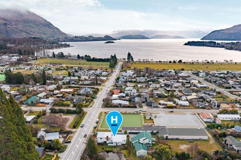 Photo of property in 84 Mcdougall Street, Wanaka, 9305