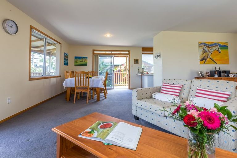 Photo of property in 7a Sailfish Drive, West Harbour, Auckland, 0618