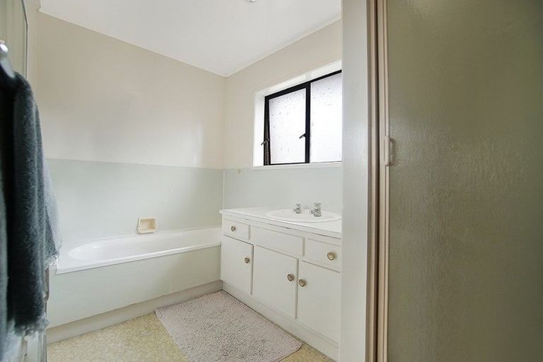 Photo of property in 1/39 Landscape Road, Papatoetoe, Auckland, 2025