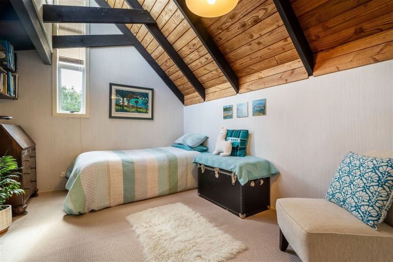 Photo of property in 27 Hadfield Street, Beach Haven, Auckland, 0626