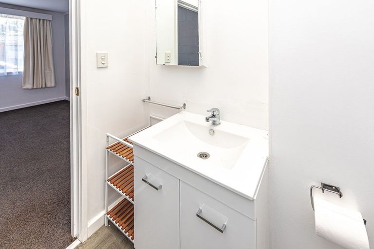 Photo of property in 10/6 Niblett Street, Whanganui, 4500