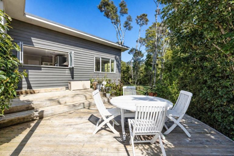Photo of property in 12 Albro Lane, Algies Bay, Warkworth, 0920