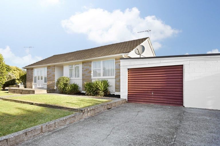 Photo of property in 32 Croall Crescent, St Andrews, Hamilton, 3200
