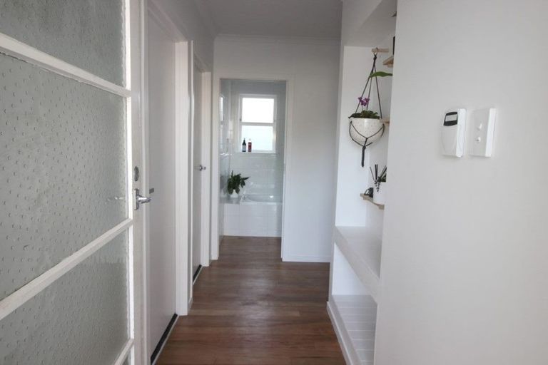 Photo of property in 1/154 Manuroa Road, Takanini, 2112