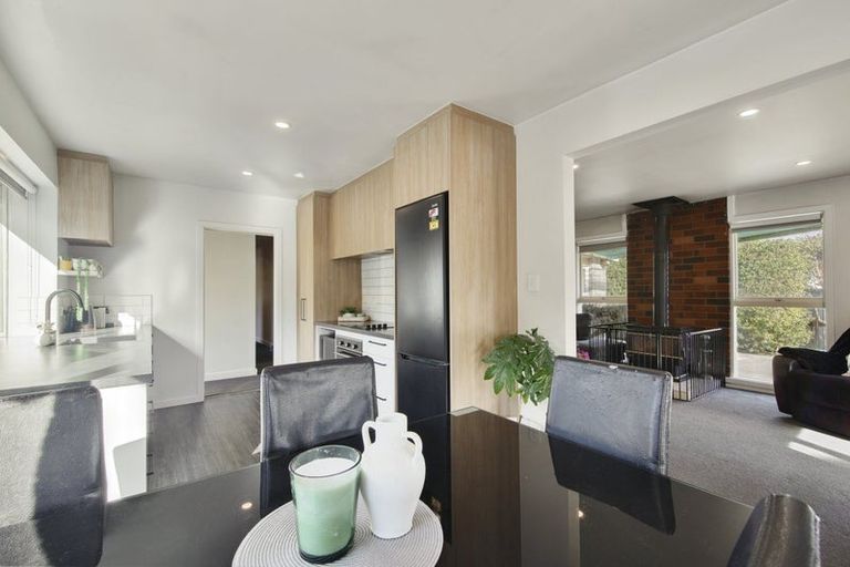 Photo of property in 24 Woodend Road, Woodend, 7610