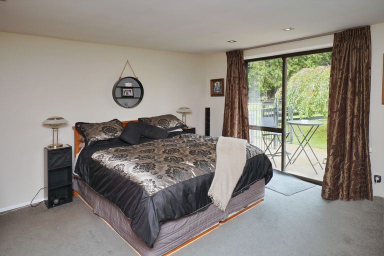 Photo of property in 617 Johns Road, Harewood, Christchurch, 8051