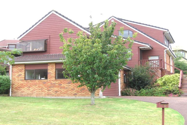 Photo of property in 92 Manhattan Heights, Glendene, Auckland, 0602