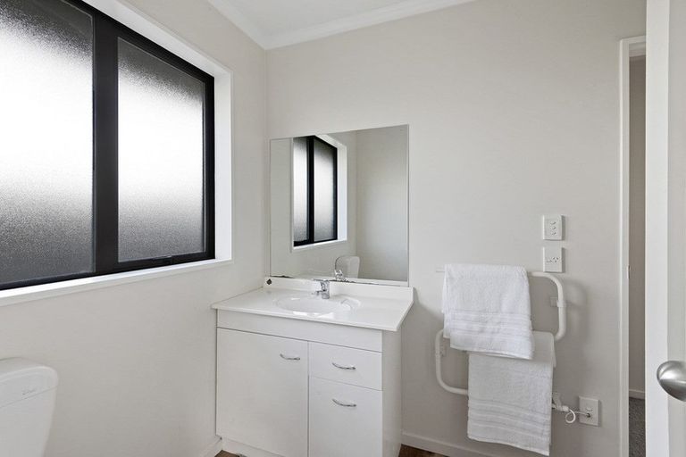 Photo of property in 8a Othello Drive, Rolleston, 7614