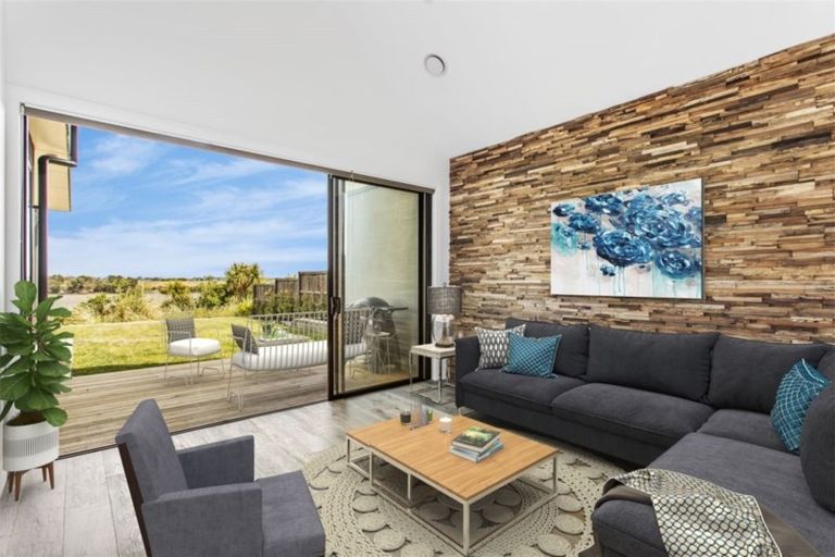 Photo of property in 65 Milano Boulevard, Karaka, Papakura, 2113