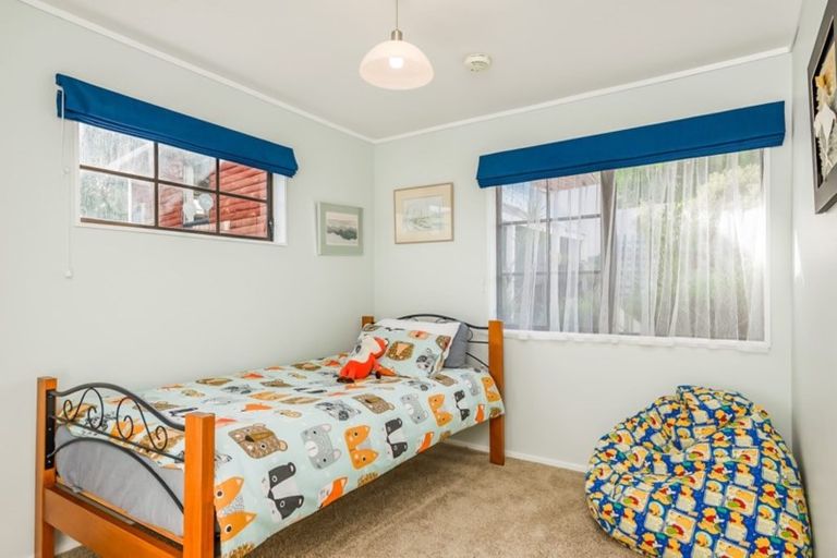 Photo of property in 10 Pitoitoi Street, Otaihanga, Paraparaumu, 5036