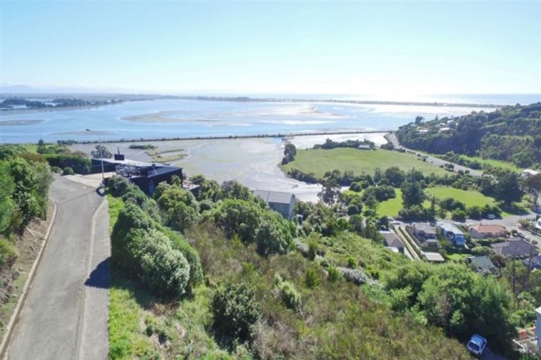 Photo of property in 20 La Costa Lane, Mount Pleasant, Christchurch, 8081