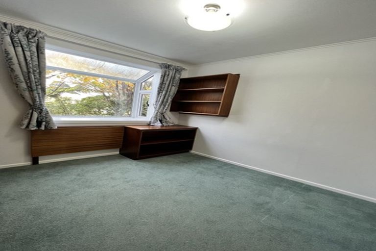 Photo of property in 5 Kau Kau Way, Ngaio, Wellington, 6035