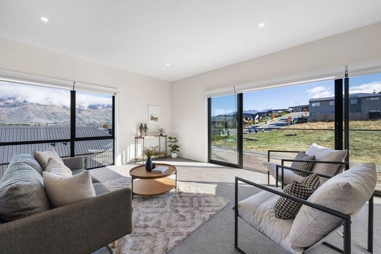 Photo of property in 60 Kirimoko Crescent, Wanaka, 9305