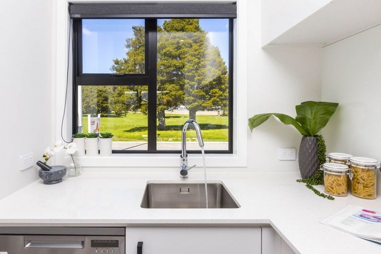 Photo of property in 13 Green Lane, Wallaceville, Upper Hutt, 5018