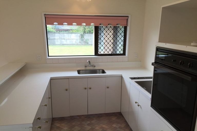 Photo of property in 134 Racecourse Road, Sockburn, Christchurch, 8042