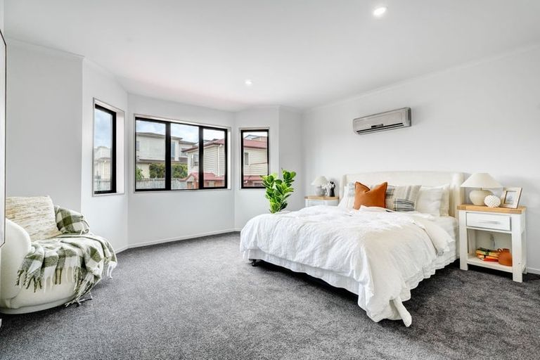 Photo of property in 17 Edgewood Way, Henderson, Auckland, 0612