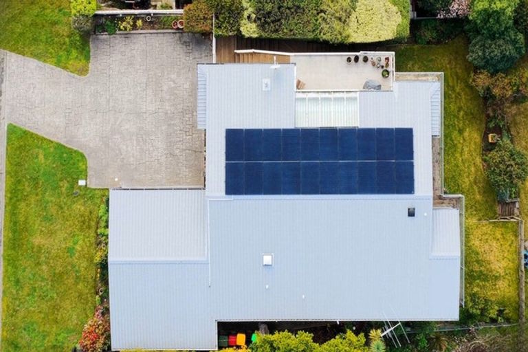 Photo of property in 63 Cannon Hill Crescent, Mount Pleasant, Christchurch, 8081