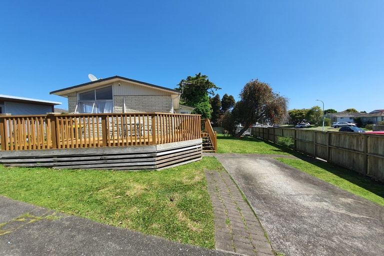 Photo of property in 20 Burbank Avenue, Manurewa, Auckland, 2102