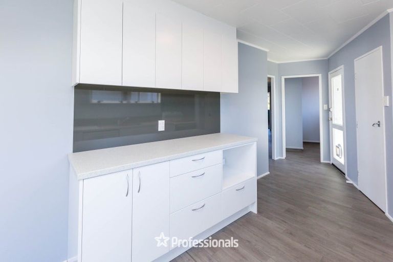 Photo of property in 23 Blueberry Grove, Timberlea, Upper Hutt, 5018