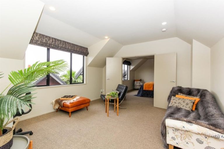 Photo of property in 61 Shelter Grove, Frankleigh Park, New Plymouth, 4310