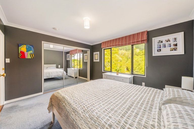 Photo of property in 1276 Coast Road, Wainuiomata Coast, Lower Hutt, 5373