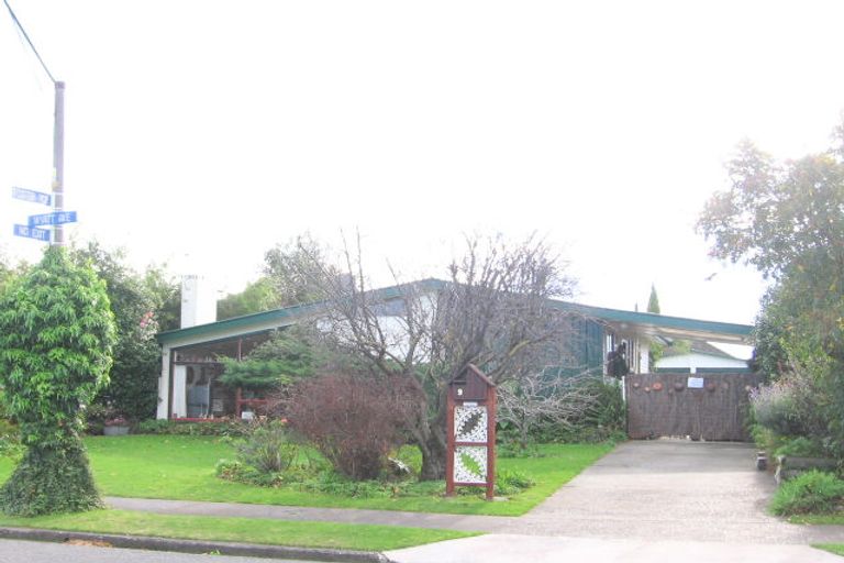 Photo of property in 9 Wyatt Avenue, Onekawa, Napier, 4110
