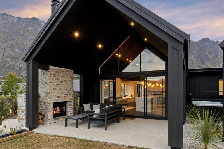 Photo of property in 3 Aberdare Court, Jacks Point, Queenstown, 9371