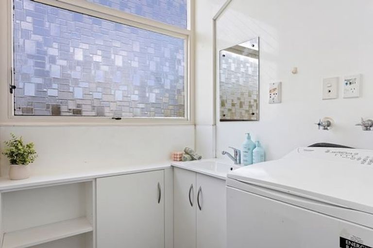 Photo of property in 5/107 Holly Road, St Albans, Christchurch, 8014