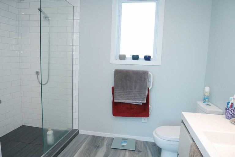 Photo of property in 156 Field Way, Waikanae Beach, Waikanae, 5036