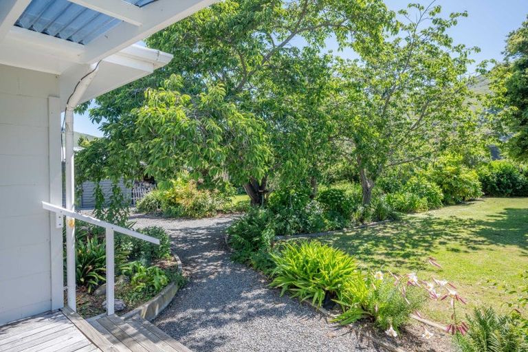 Photo of property in 1200 Okains Bay Road, Okains Bay, 7583